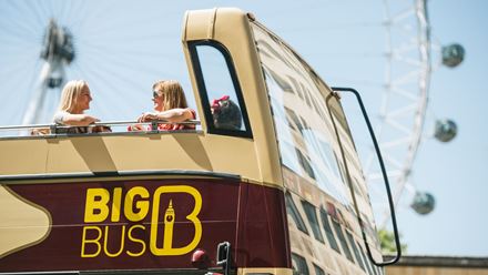 Hop on the Big Bus and start your sightseeing adventures. Image courtesy of Go City.