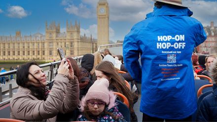 Spot iconic landmarks while hearing fascinating facts from your expert guide. Image courtesy of Golden Tours.