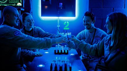 Experience the unique immersive cocktail experience at Avora: New World in London. Image courtesy of Golden Tours.