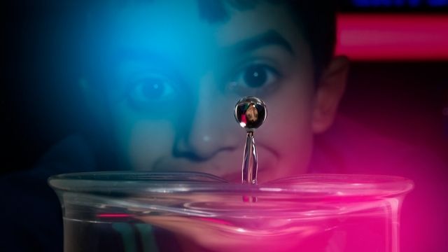 A young child in the wonderlab the equinor gallery at the science museum in london. 