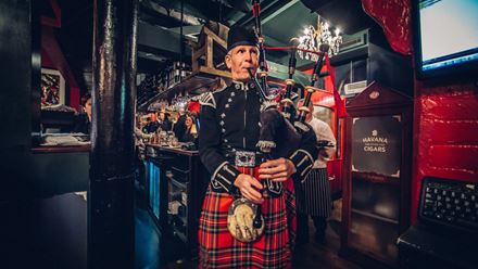 Hear live bagpipes at a Burns Night celebration at Boisdale London. Image courtesy of Boisdale.