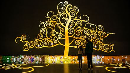 See iconic works by Gustav Klimt at FRAMELESS. Image courtesy of FRAMELESS.