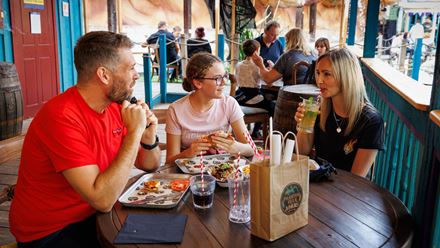Tuck into tasty food and drink at the Thirsty Frontier Saloon. © Golden Tours/Alistair Veryard Photography.