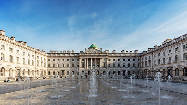 The Edmond J. Safra Fountain Court at Somerset House © visitlondon.com/Jon Reid. Image courtesy of visitlondon.com/Jon Reid / Photos.London. The fountains at Somerset house on a sunny day.