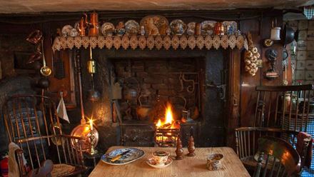 Visit the former house of artist Dennis Severs. Credit: Lucinda Douglas Menzies. Image courtesy of Dennis Severs' House.