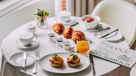 In-room breakfast. Credit: Zodee Media. Image courtesy of One Aldwych.
