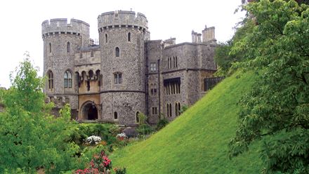Enjoy a visit to Windsor castle. Image courtesy of Golden Tours