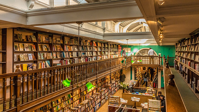 Daunts Books, London. Image courtesy of Shutterstock. Daunts Bookshop, London