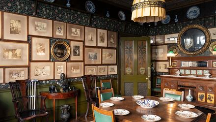 The dining room at Sambourne House. Credit: Jaron James. Image courtesy of RBKC / Sambourne House.