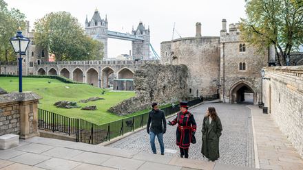 Explore the Tower of London and learn about its different functions over the years, guided by a Beefeater. ©London & Partners/Michael Barrow