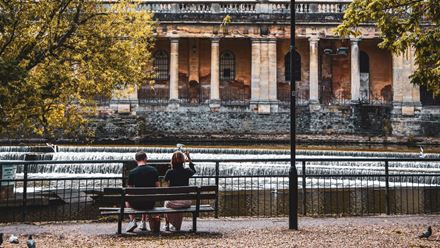 Admire the historic architecture in Bath. © Unsplash/Liv Cashman