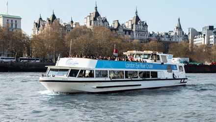 See London’s iconic skyline from the river Thames on a London Eye river cruise. Image courtesy of Golden Tours.