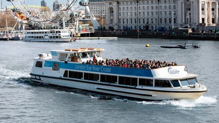 Jump aboard a London Eye river cruise and discover London’s top sights. Image courtesy of Golden Tours.