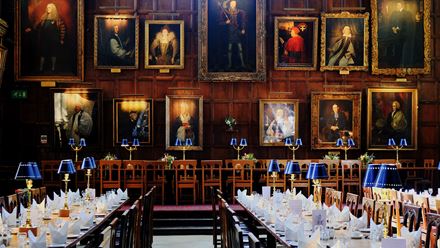 Enter the dining hall of Christ Church College, the inspiration for the Hogwarts Great Hall in the Harry Potter films. Image courtesy of Carole Rocton.