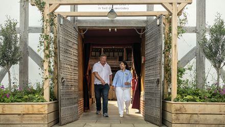 Discover what theatre was like in Elizabethan times with a guided tour at the Shakespeare's Globe Theatre. ©London & Partners/Michael Barrow