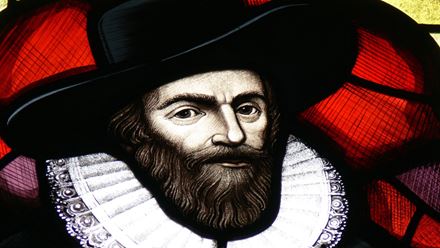 Travel back to the 16th century and learn about one of England’s greatest writers on a Shakespeare Walking Tour. Image courtesy of Golden Tours.