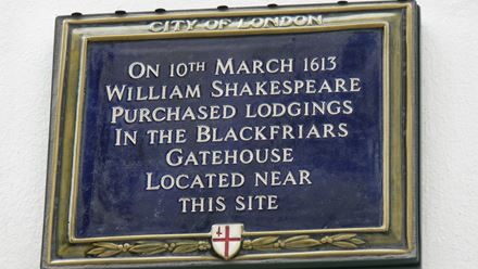 Look out for a dedicated plaque marking Shakespeare purchasing lodgings in the Blackfriars Gatehouse on a Shakespeare Walking Tour. Image courtesy of Golden Tours.
