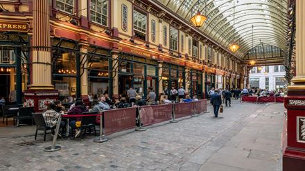 Leadenhall Market, boasting a selection of boutiques, shops, restaurants and bars. Image courtesy of London & Partners / Michael Barrow.