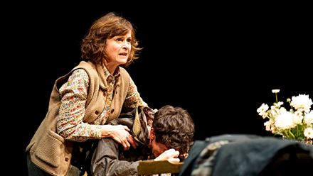 Follow the story of Richard II, a king often described as unfit to rule a country, though charismatic, who is challenged to surrender his throne. Image courtesy of London Theatre Direct.