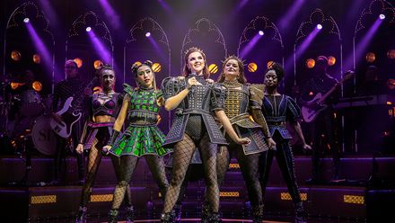 See Six the Musical at the Vaudeville Theatre and get to know the six Tudor Queens and their story. Image courtesy of Storyhouse PR